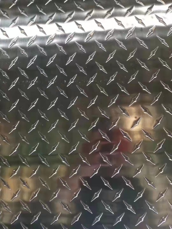 花纹铝板